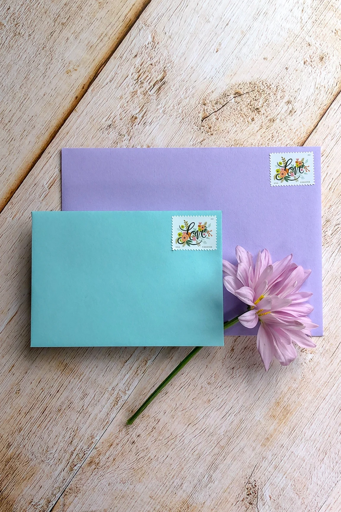 TypeA_SemiCustomInvitations_Envelopes_RSVP-Envelopes_Blue-Purple.jpg