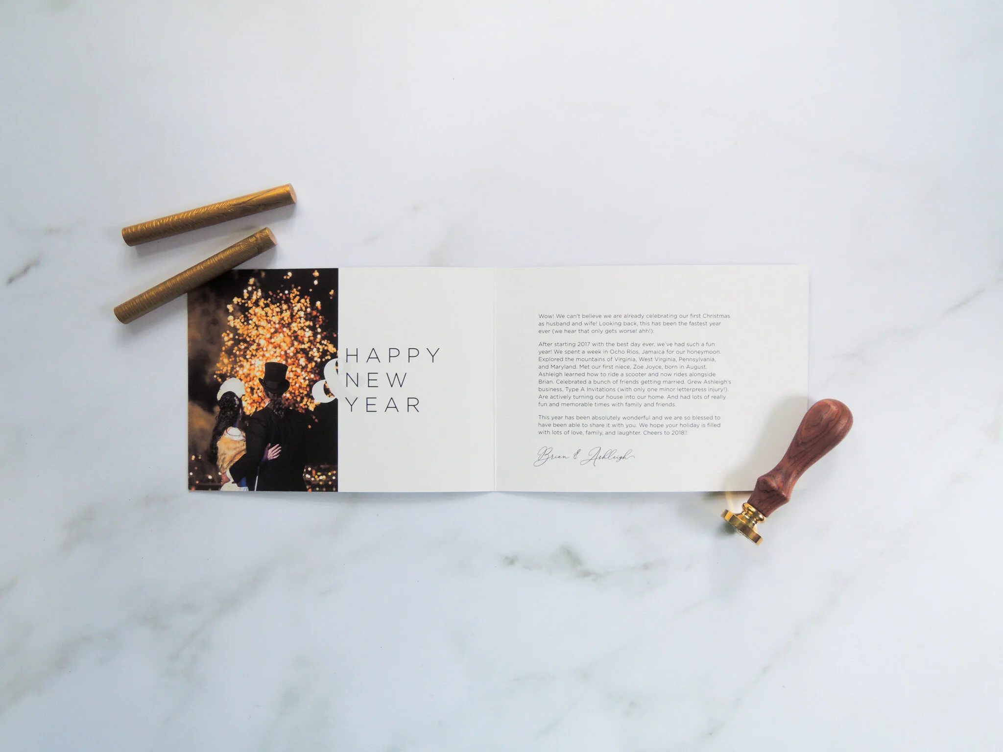 TypeA-Invitations_CustomizablePhotoHolidayCards_Christmas-Hanukkah-NewYears-Cards_FullService_DigitalAddressing_MailingService_Open-1.jpg