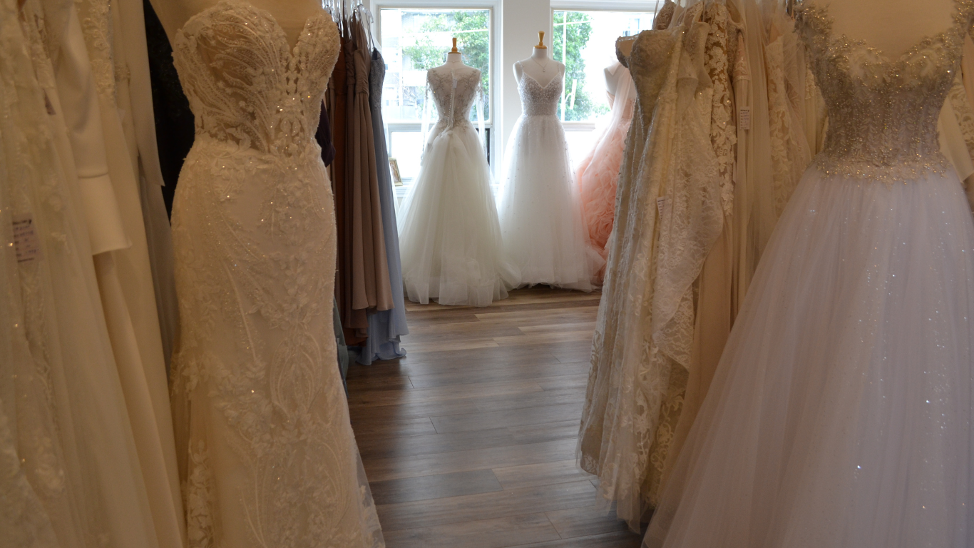 Wedding Dresses, Bridesmaid Dresses Toronto, Markham, Vaughan, GTA