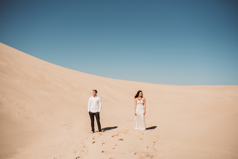 best-lake-michigan-engagement-photos-11.jpg