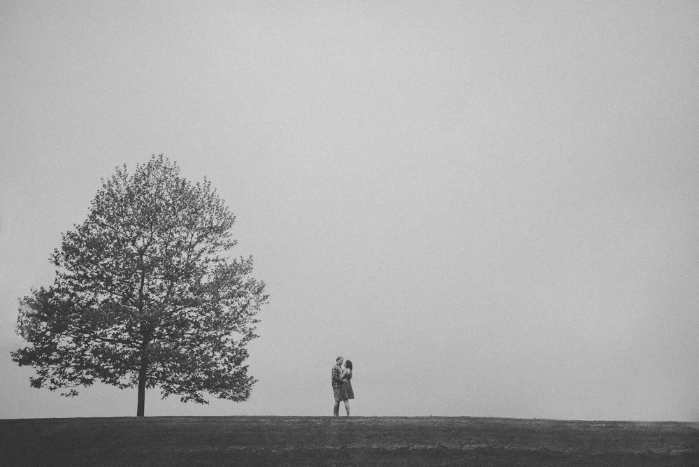 kaitlyn-logan-chicago-grand-rapids-engagement-photography-12.jpg