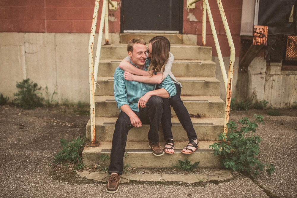 kaitlyn-logan-chicago-grand-rapids-engagement-photography-39.jpg