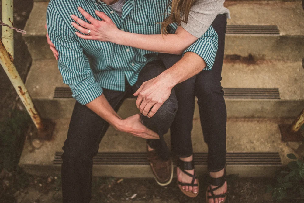 kaitlyn-logan-chicago-grand-rapids-engagement-photography-42.jpg
