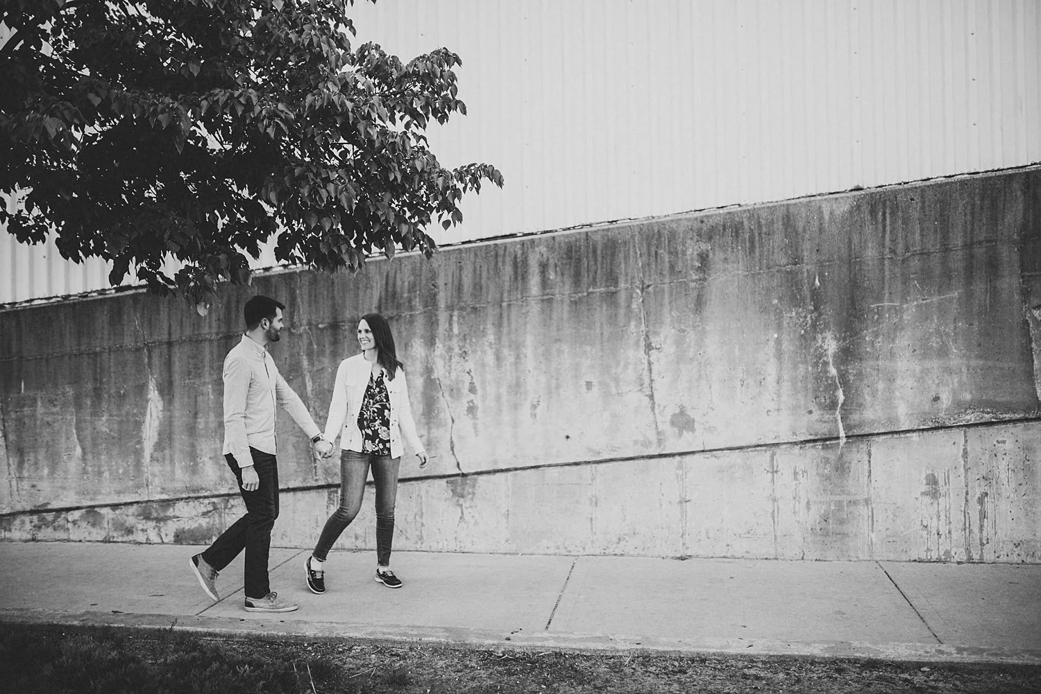 Linda and Miles - Engagement - 115 - Grand Rapids Wedding Photographers.jpg