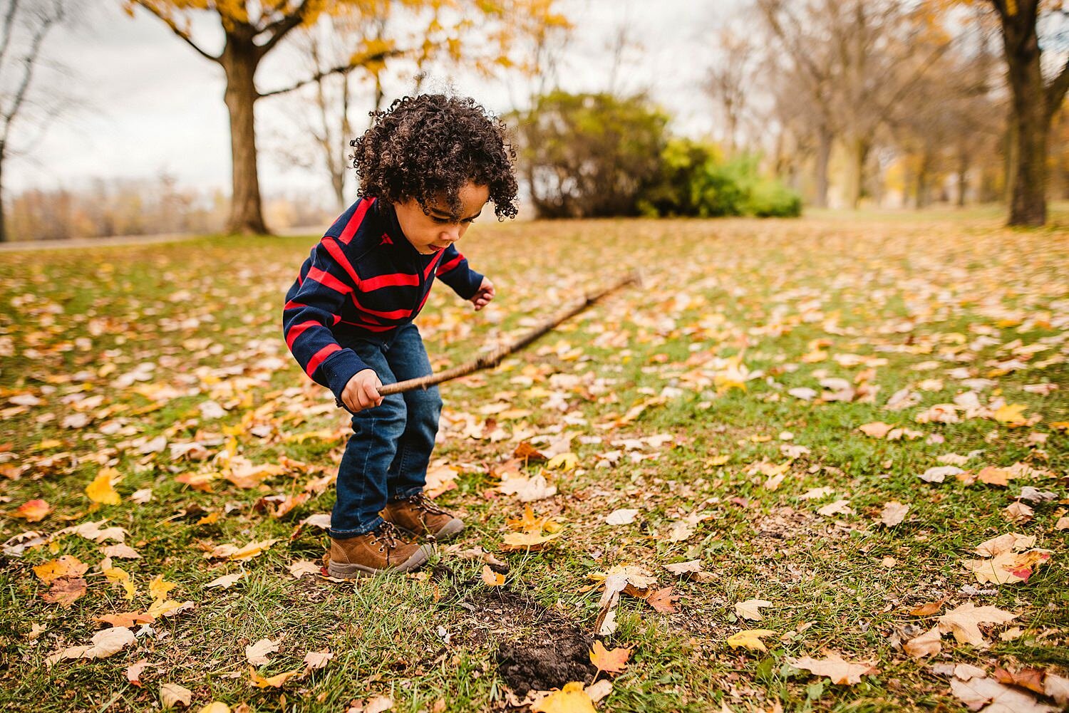 Downtown Grand Rapids Michigan Fall Family Photos 10.jpg