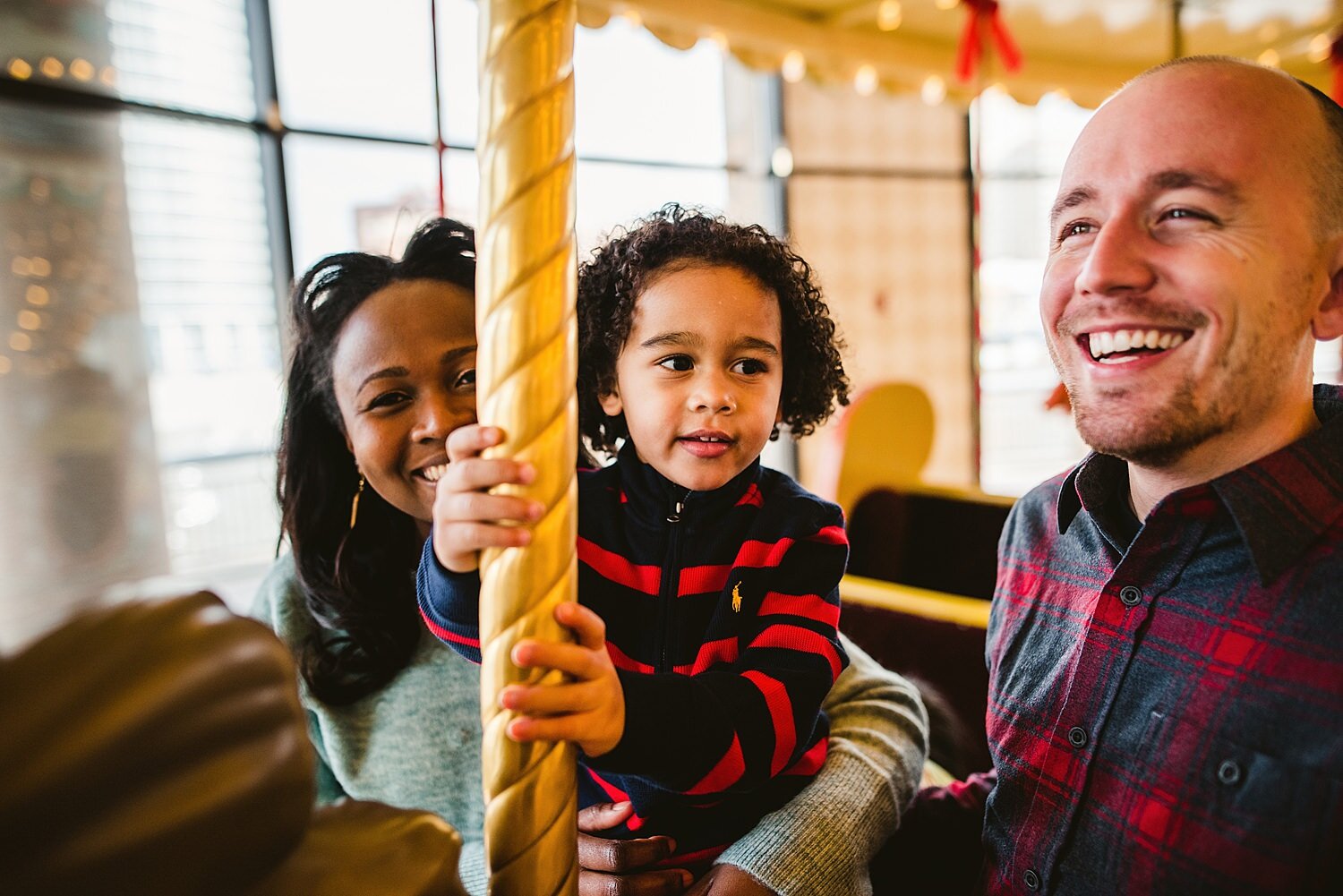 Downtown Grand Rapids Michigan Fall Family Photos 44.jpg