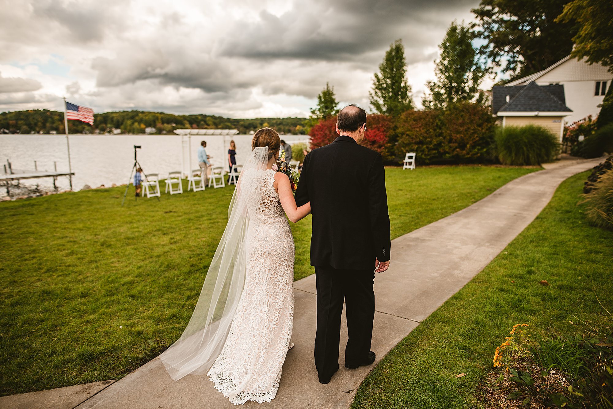 COVID Pandemic Wedding Pictures at Bay Pointe Inn - Michigan Wedding Photography 20.jpg