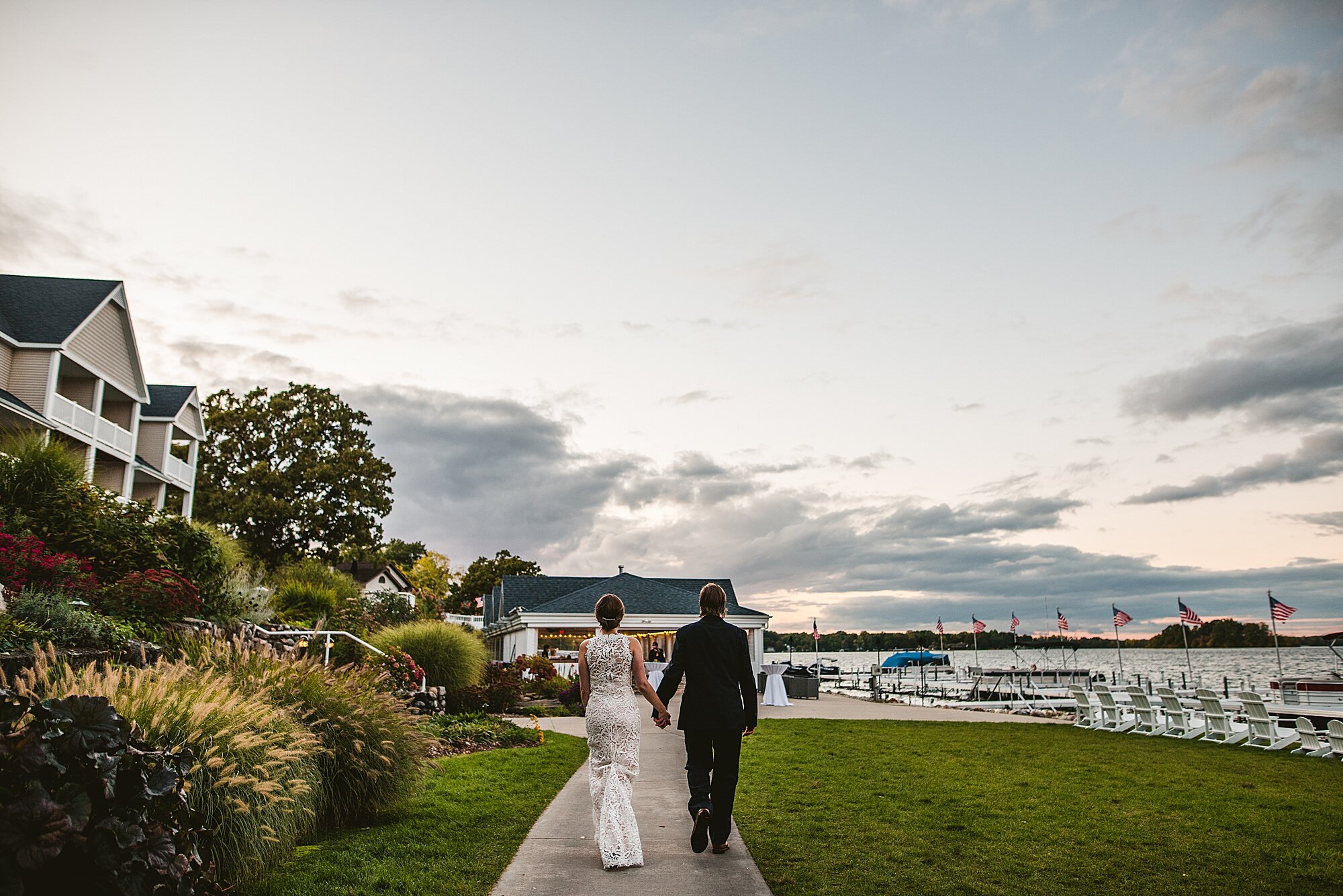 COVID Pandemic Wedding Pictures at Bay Pointe Inn - Michigan Wedding Photography 140.jpg