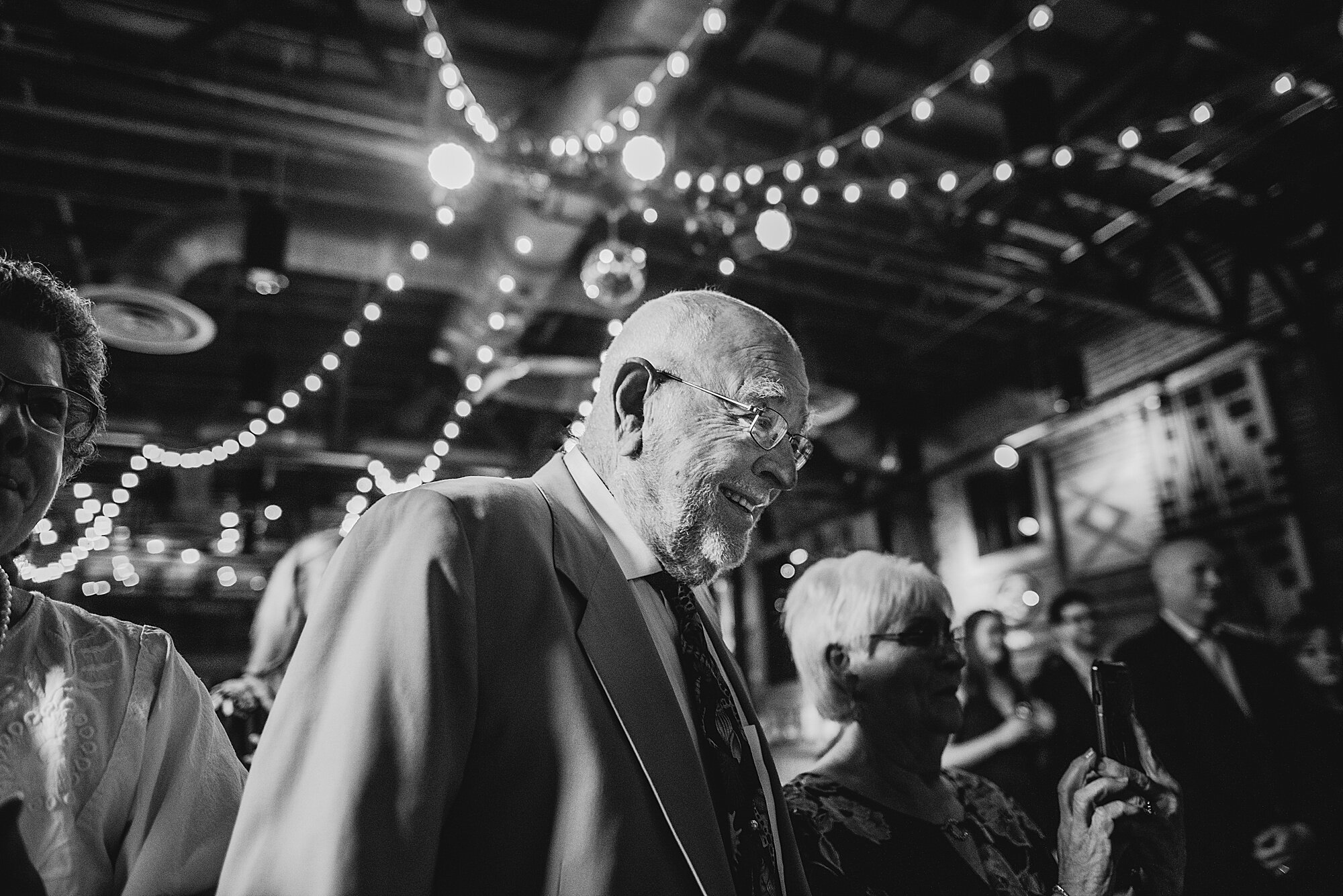 Kalamazoo Wedding at Bell's Eccentric Cafe - Photography by Ryan Inman 25.jpg