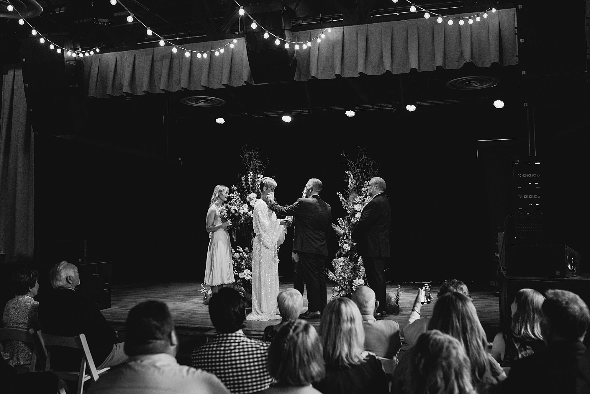 Kalamazoo Wedding at Bell's Eccentric Cafe - Photography by Ryan Inman 32.jpg