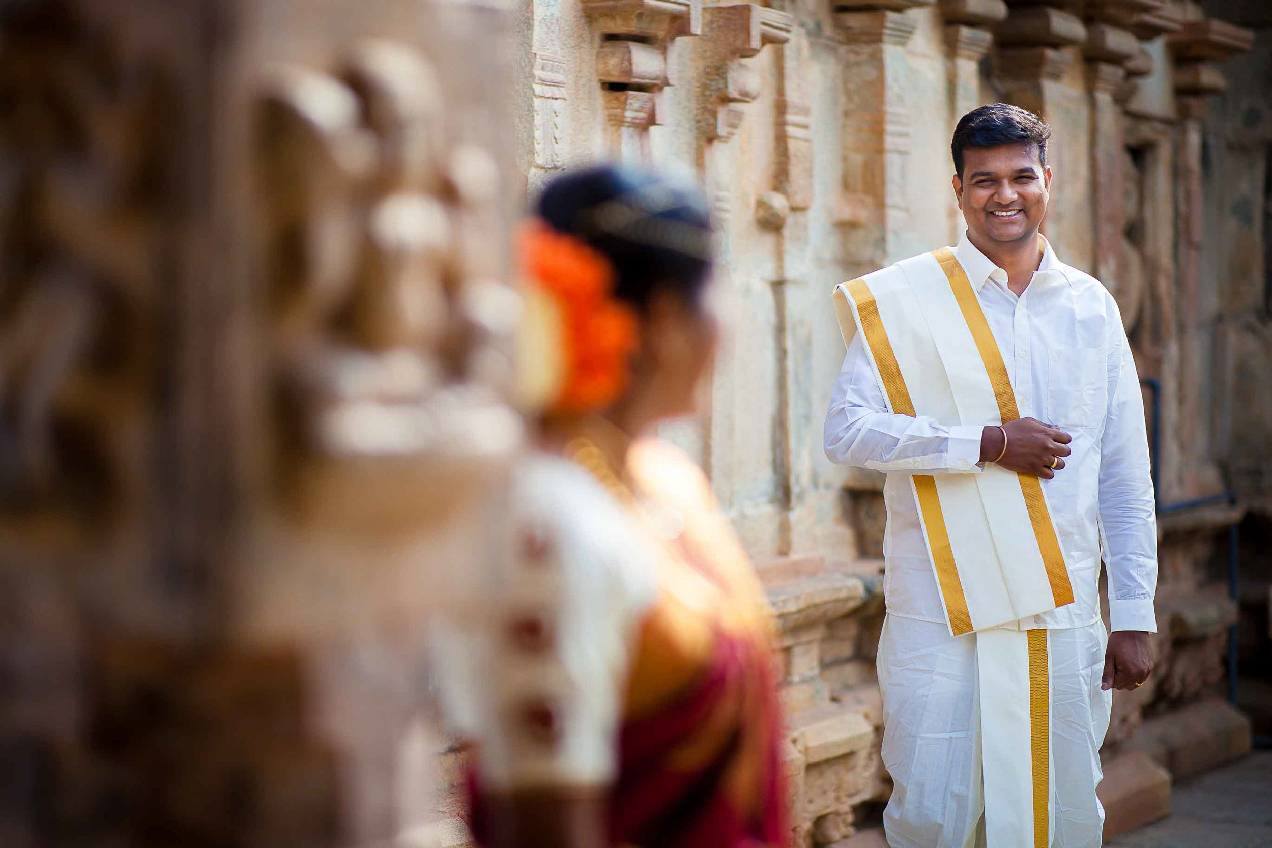 Pixel-Chronicles-Basavaraj_Pooja-bhoganandishwara-temple-Candid-Wedding-Photography-Couple-Photoshoot-10.jpg