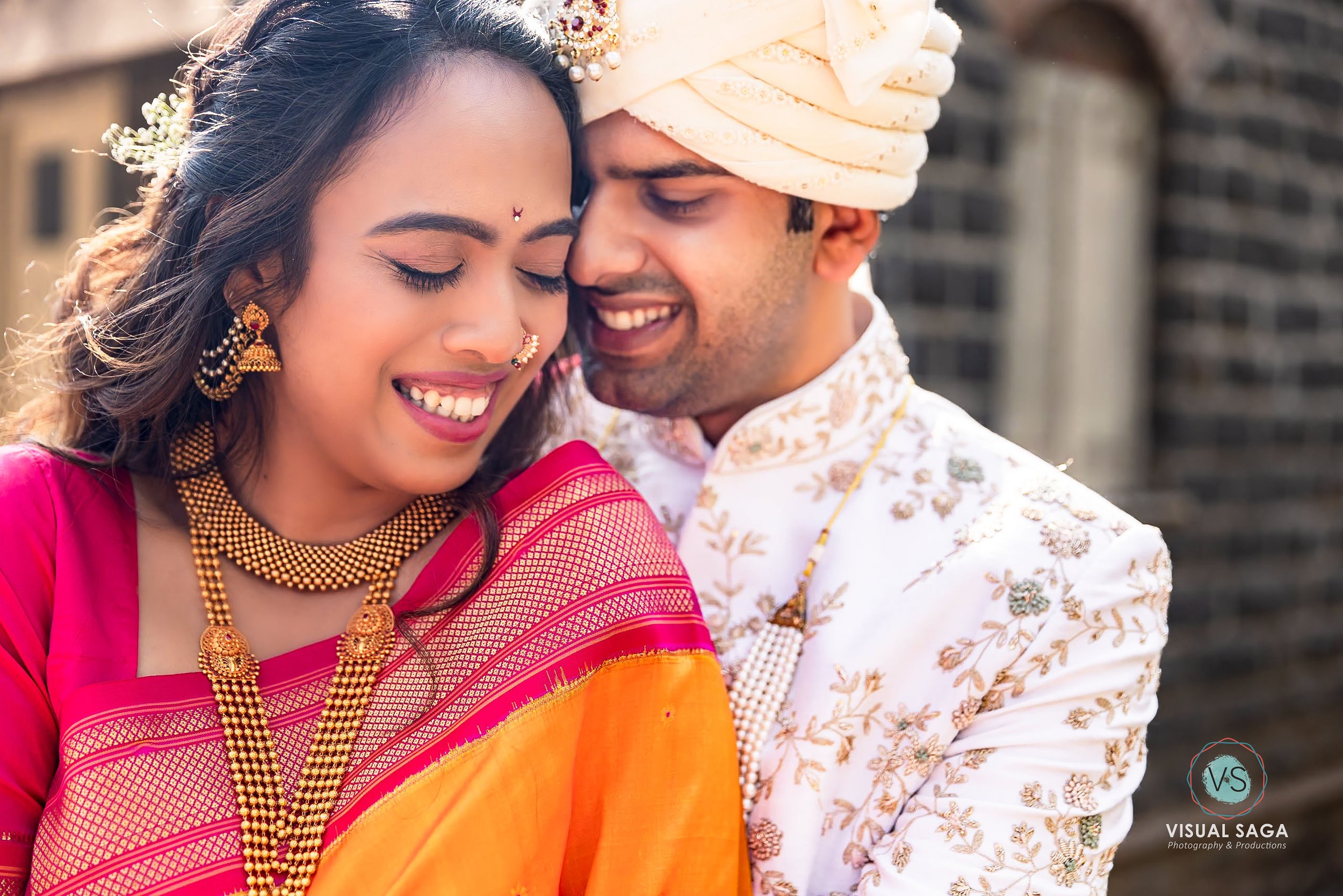 best-wedding-photographer-in-pune-couple-shot-hug.jpg