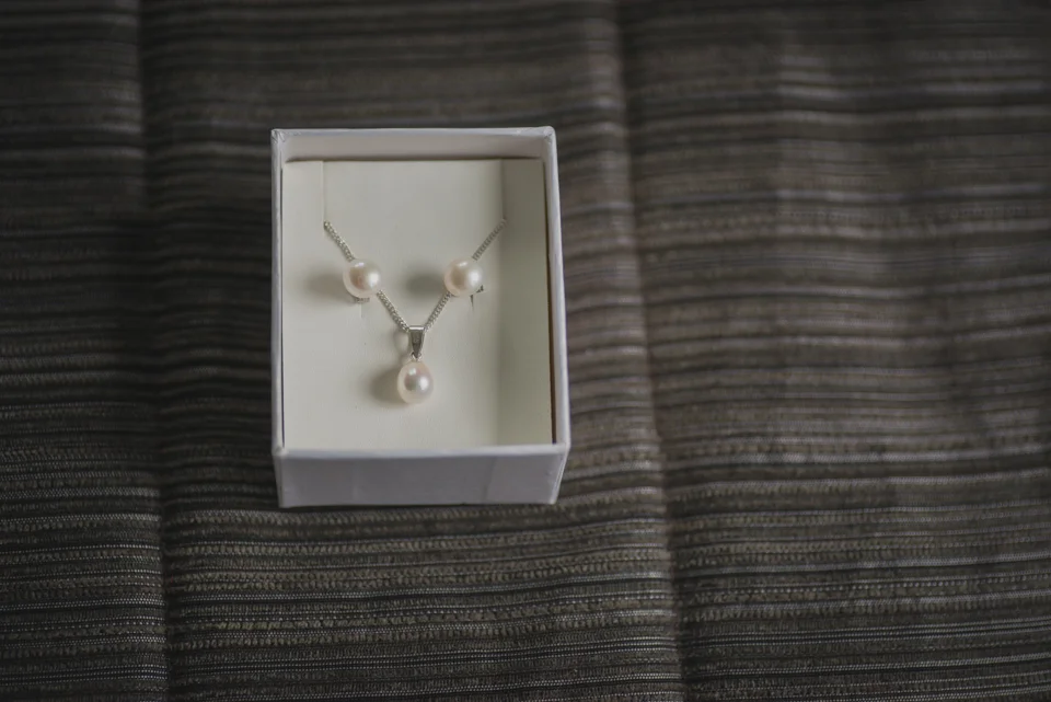 grace-carl-dargaville-wedding-modern-elegant-2