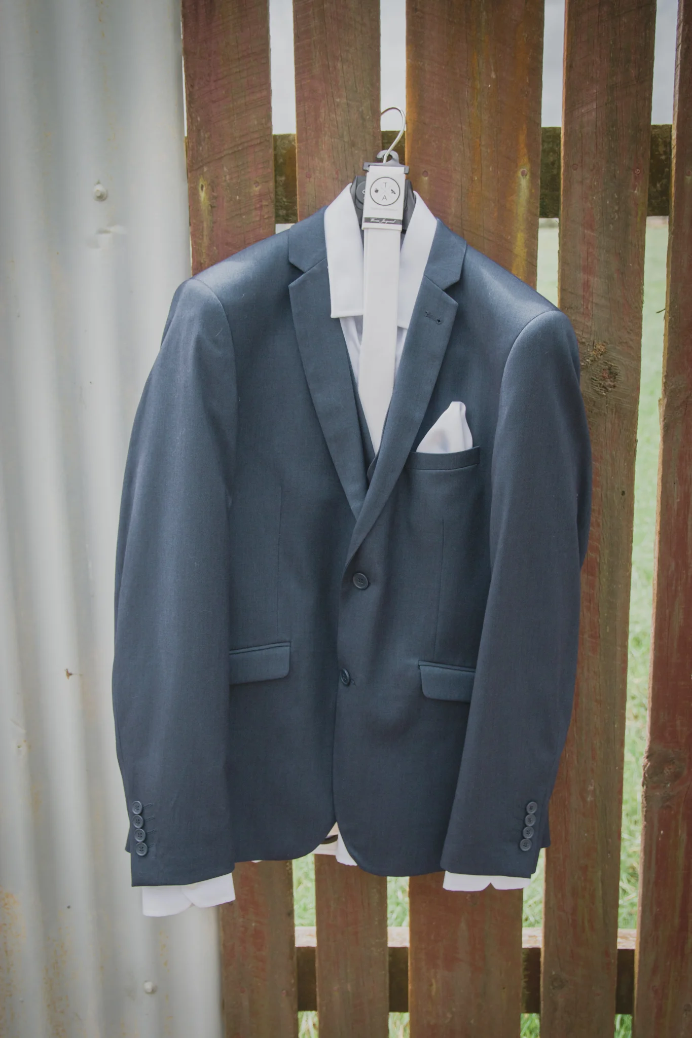 grace-carl-dargaville-wedding-modern-elegant-23
