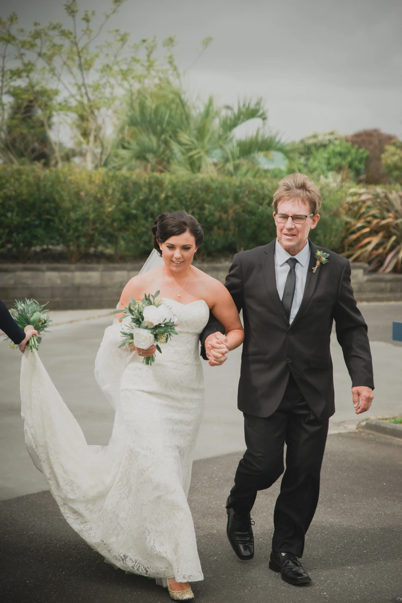 grace-carl-dargaville-wedding-vintage-modern-elegant-43
