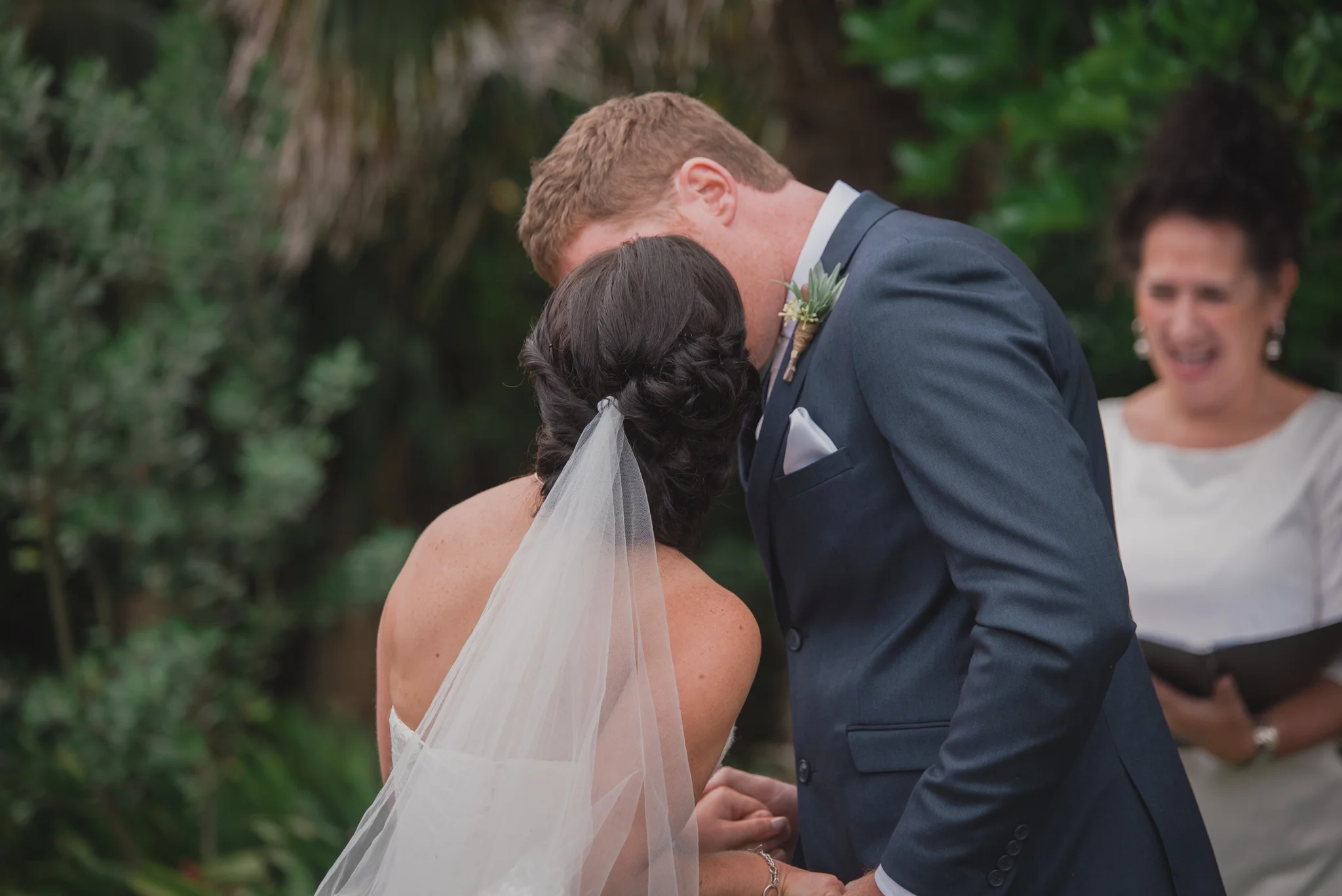 grace-carl-dargaville-wedding-vintage-modern-elegant-51