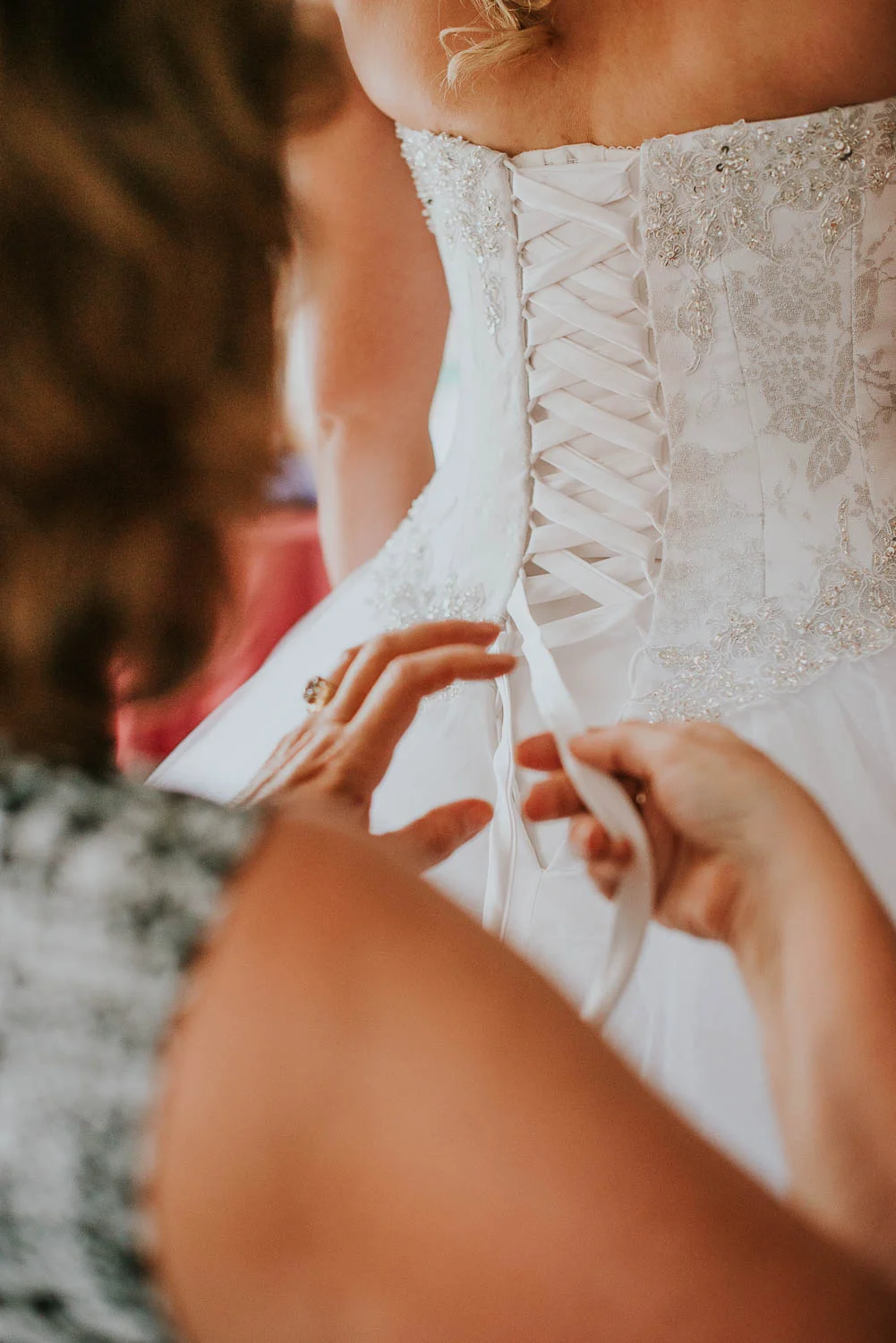 james-melinda-auckland-rustic-farm-wedding-16