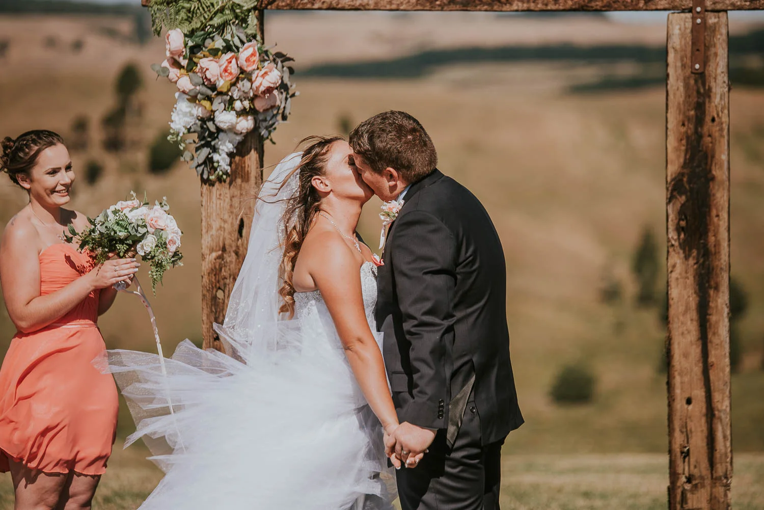 james-melinda-auckland-rustic-farm-wedding-44