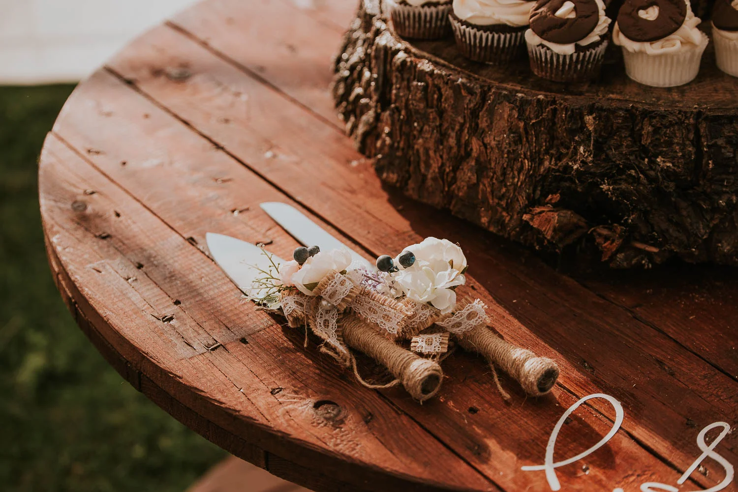 james-melinda-auckland-rustic-farm-wedding-64