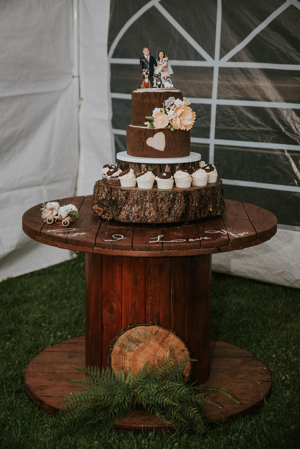 james-melinda-auckland-rustic-farm-wedding-90