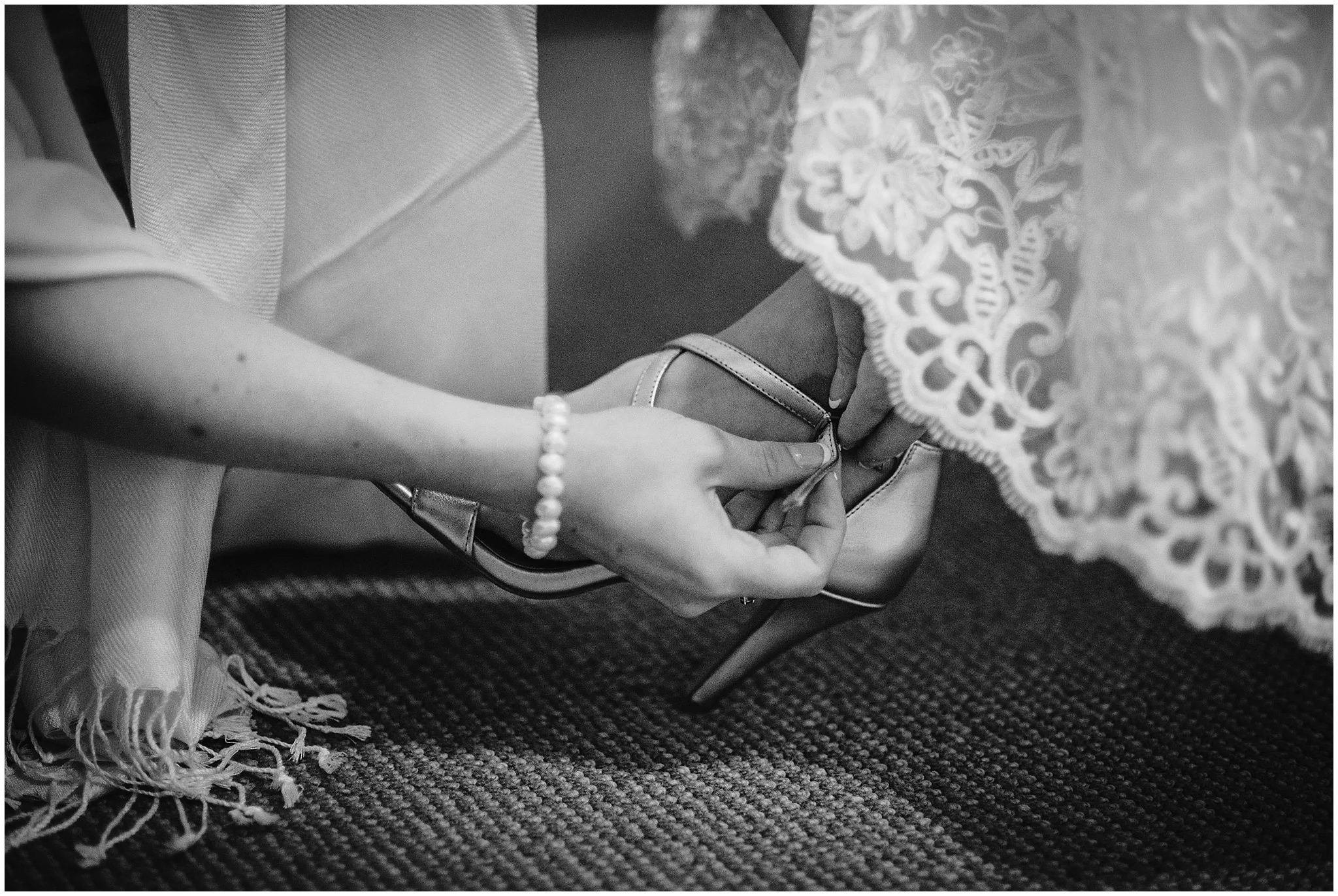 Sophie-Chris-Taupo-Elegant-Wedding-Photographer_0015.jpg