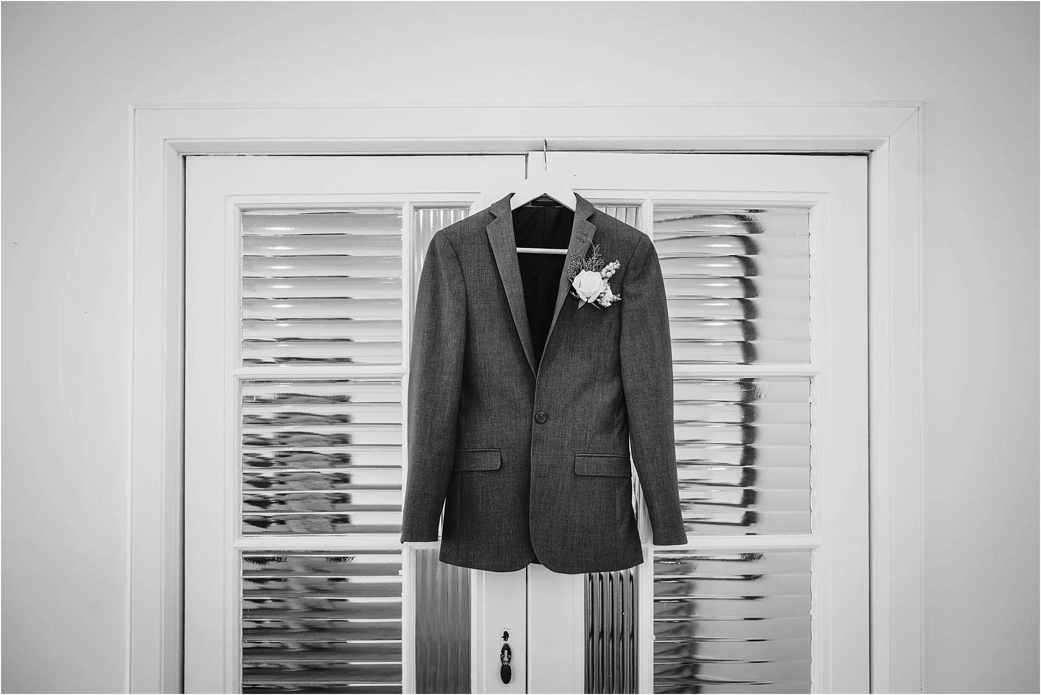 Auckland-Wedding-Photographer-Vanessa-Julian-Officers-Mess-Married_0006.jpg