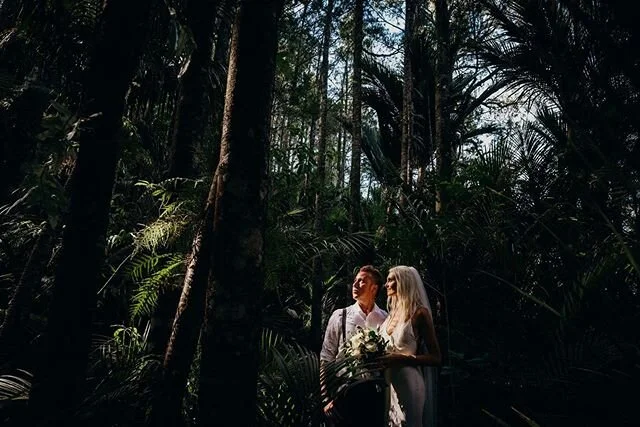 When you can&rsquo;t find the right light out in the full sun...you go into the forest instead 🌳🌲🌳🌲
Amy + Dion, your wedding was so much fun, and so, so magical!!! Thank you for having me along 😍