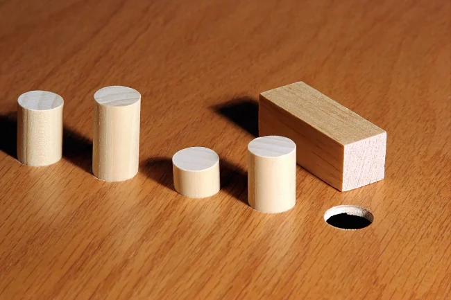 square-peg-in-a-round-hole.jpg