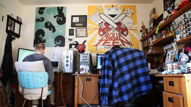 indiegamethemovie_tommyrefenes_edmundmcmillen_byindiegamethemovie.jpg