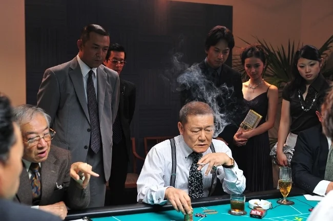 AUTOREIJI-OUTRAGE-2010-Takeshi-Kitano-Magnolia-Home-Entertainment-all-rights-reserved.jpg