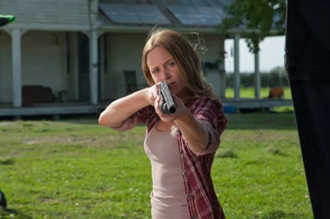 Promotional-Pictures-looper-32285524-3000-2000.jpg