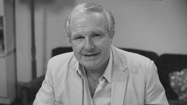 Shane Rimmer.jpg