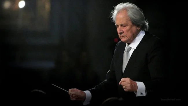 Riz Ortolani.jpg