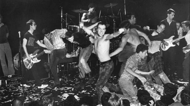 Dead Kennedys stage diving.jpg