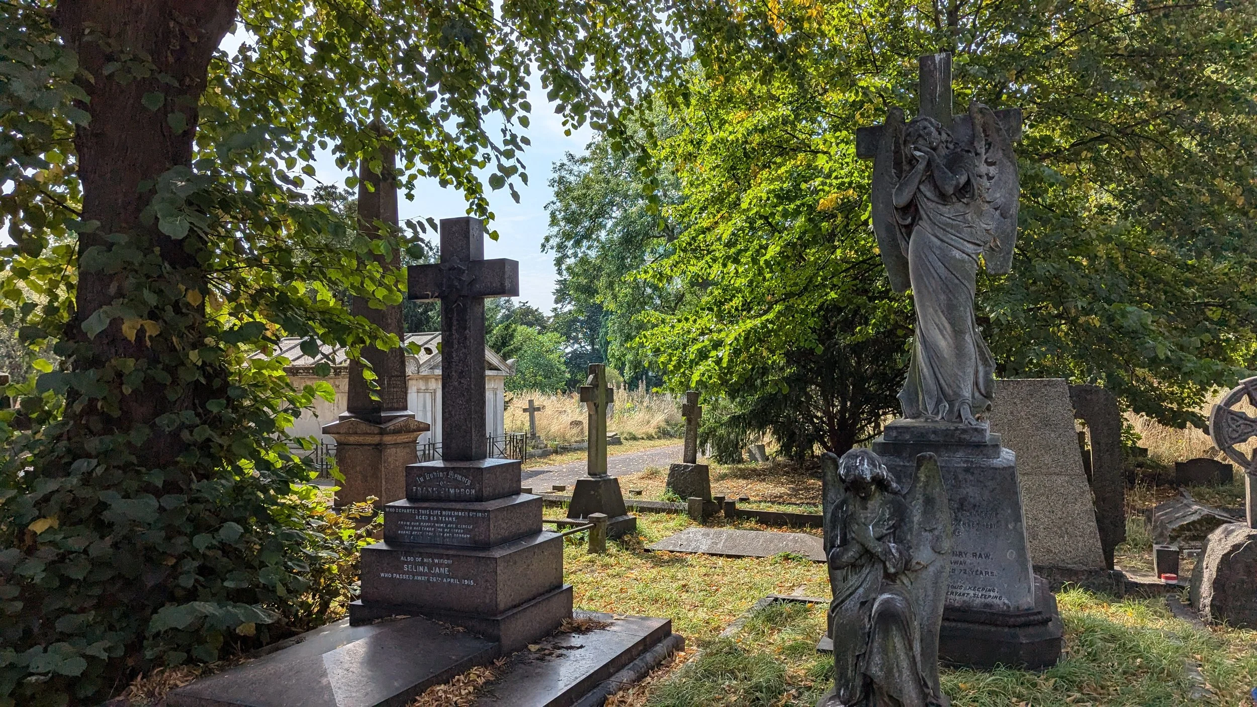 Brompton Cemetery (8).jpg