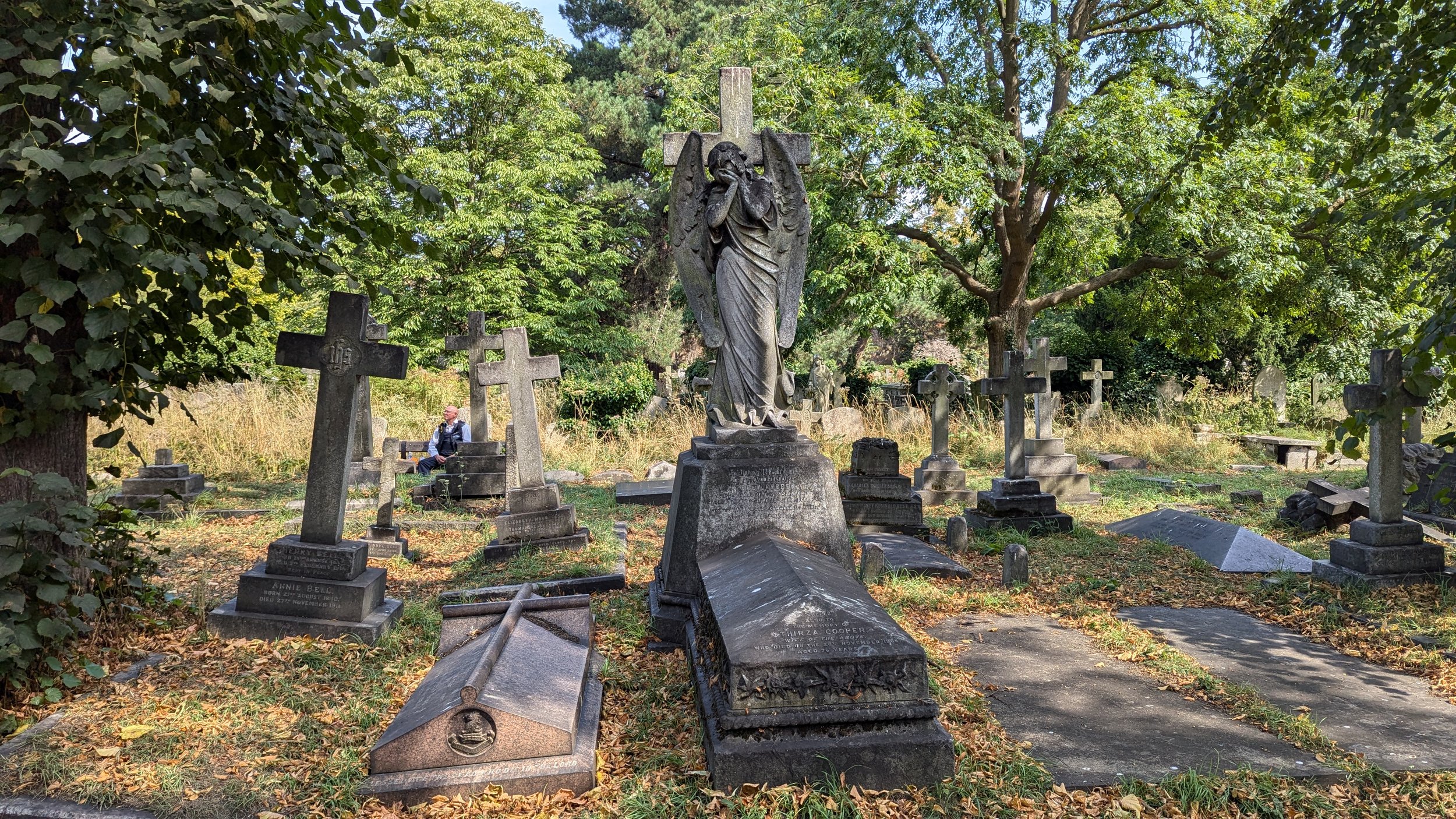 Brompton Cemetery (7).jpg