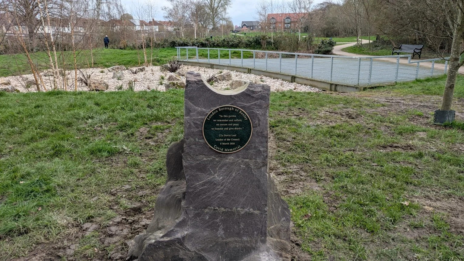 Old Farm Park COVID Memorial Inscription