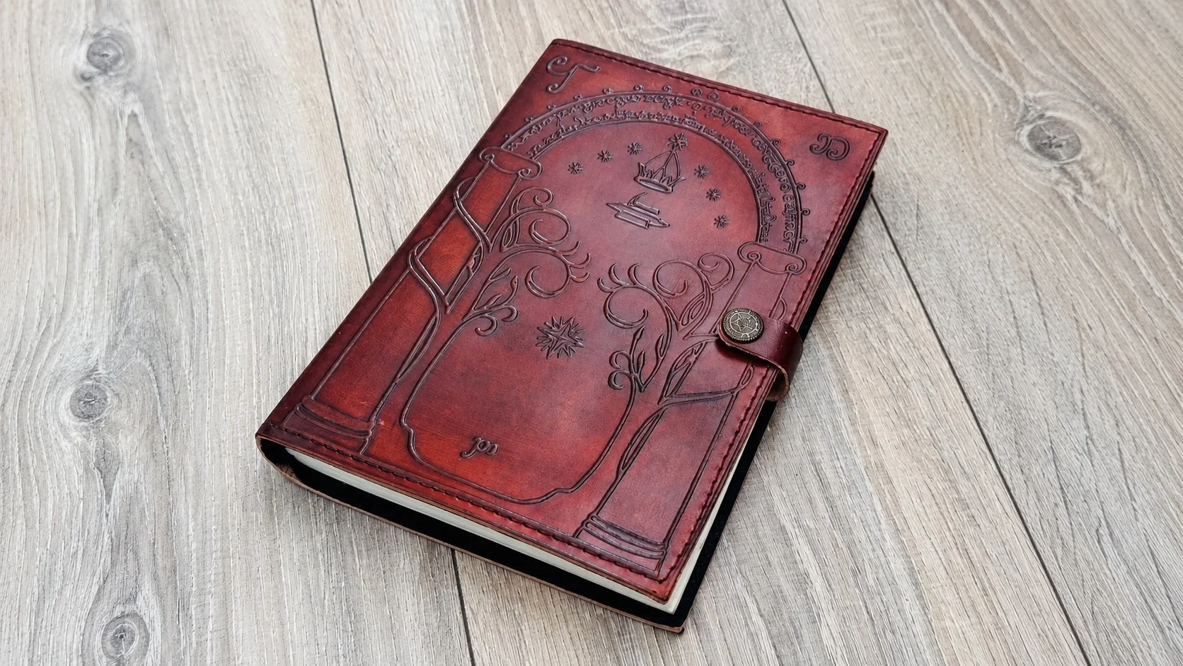 Giveaway: Doors of Durin Leather Journal