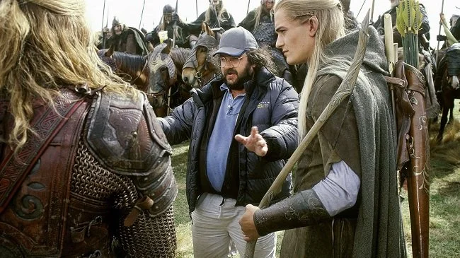 Peter Jackson directs TLOTR.jpg