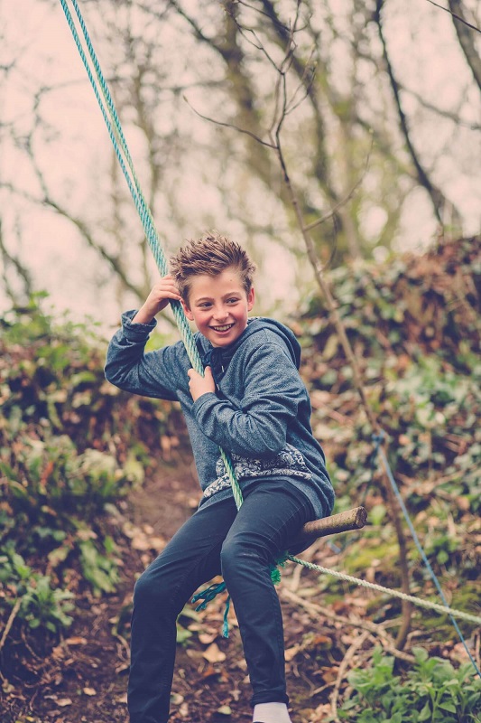 RopeSwing_styledkidsshoot_pickwellmanor_march2014_©petecoxphotography.co.uk-002.jpg