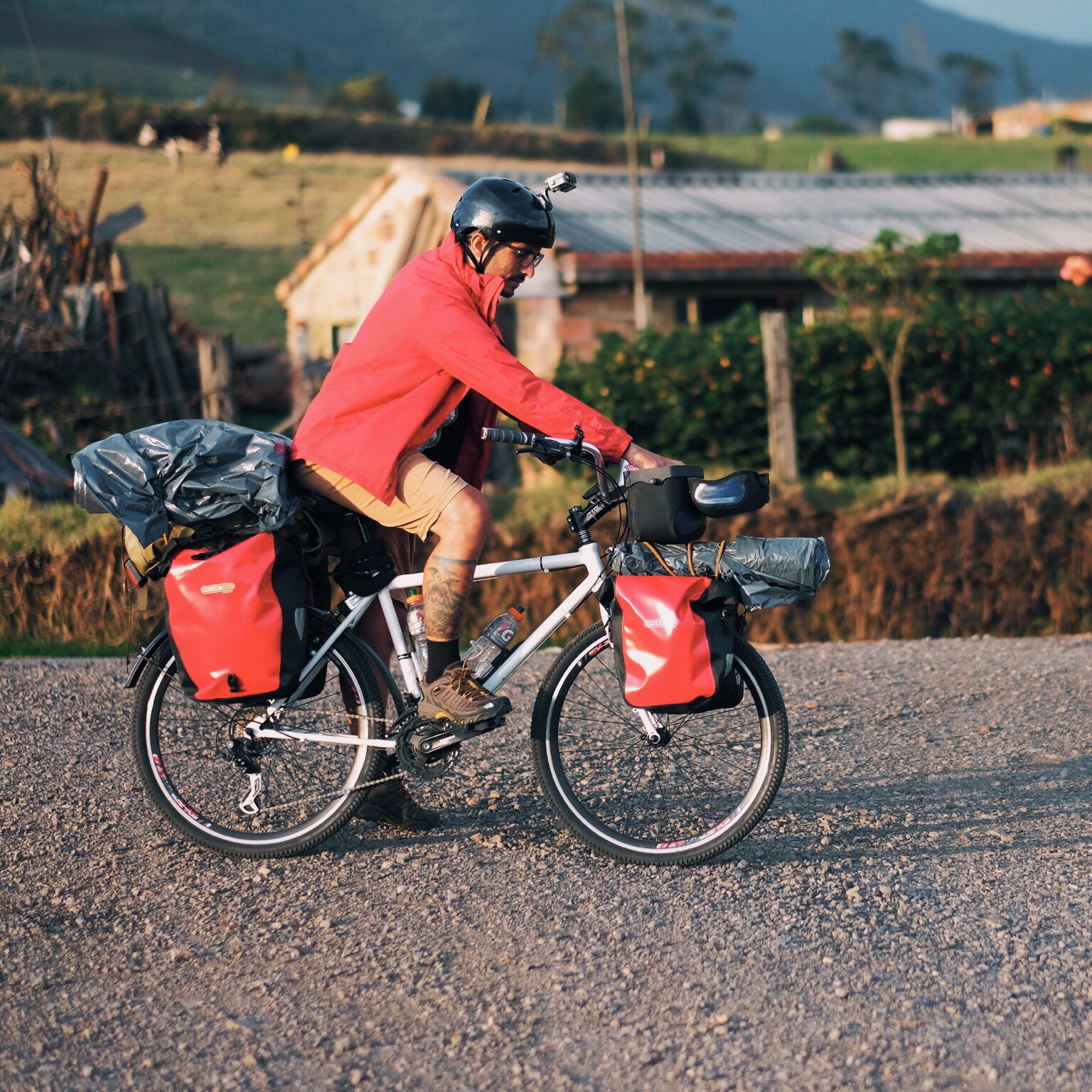 I bought my Ortlieb panniers in Bangkok, Thailand, before flying to Cartagena, and I got my custom made bike in Bogota, just one day before starting my trip.