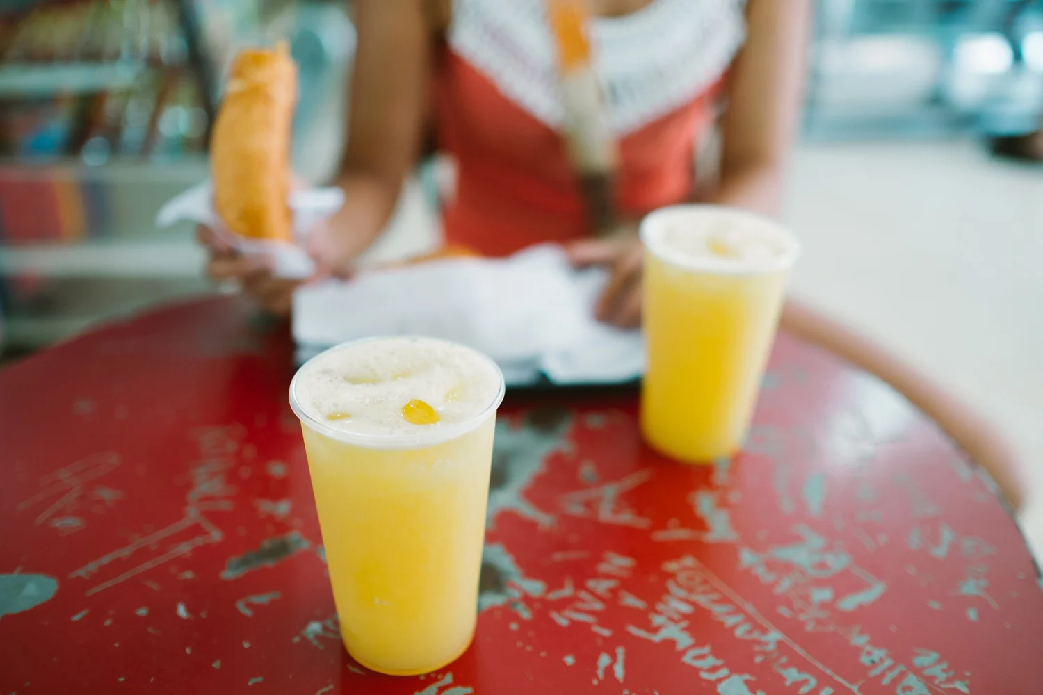 Fresh orange juices to help saving us from the heat...