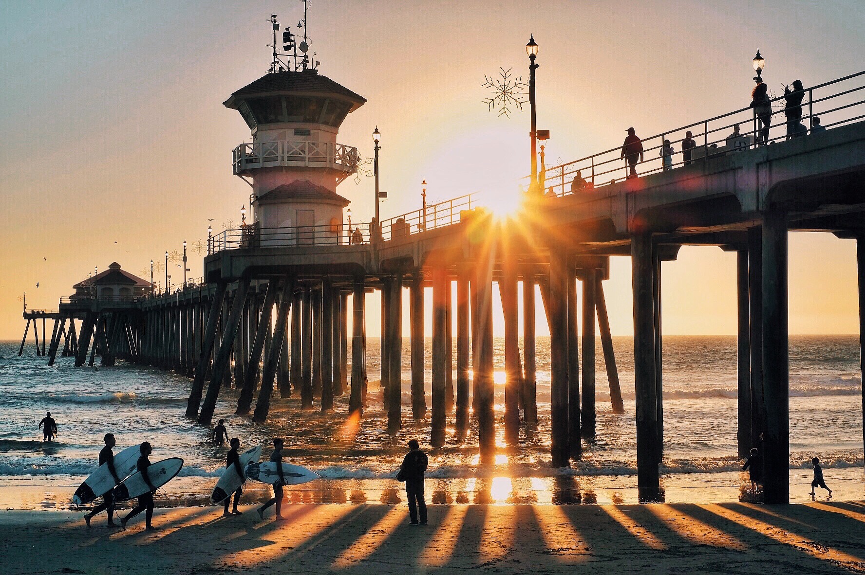 Sunset at the pier, Huntington Beach. Shot w/ X-Pro 2 + 35mm f/1.4 (edited on my iPhone)