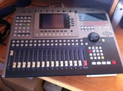 Yamaha AW4416 16 track digital studio ina box with automation
