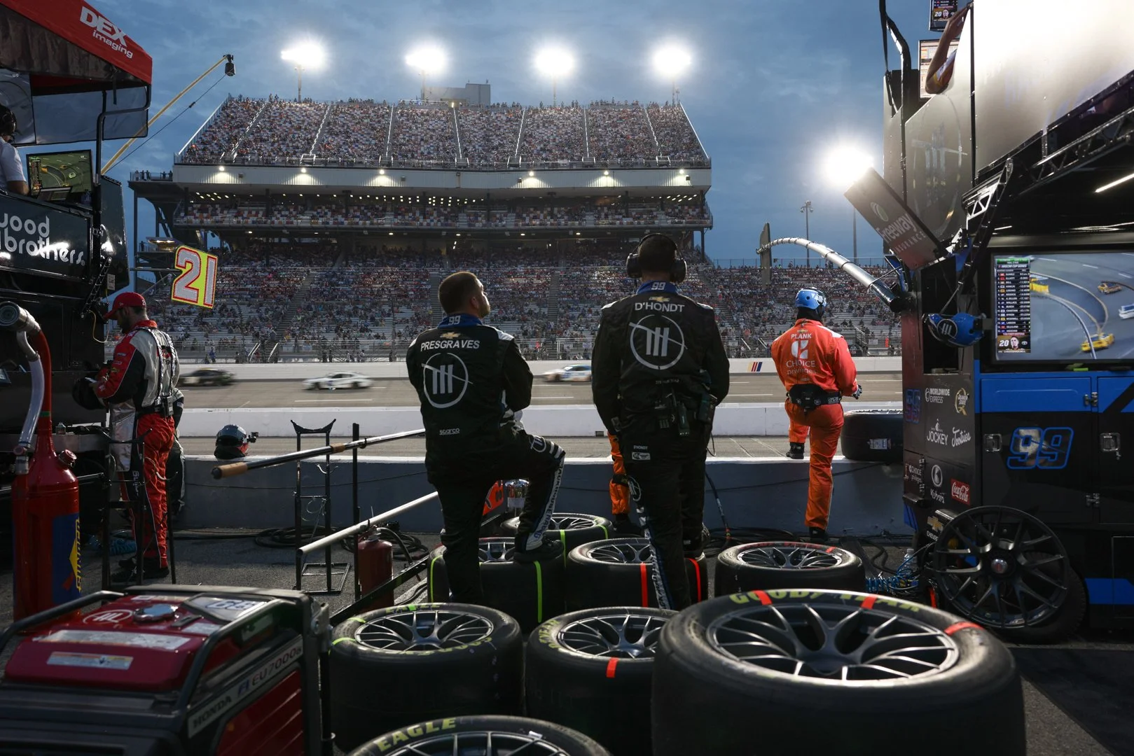 Richmond_Raceway_NASCAR_PJ_Sykes-45.jpg