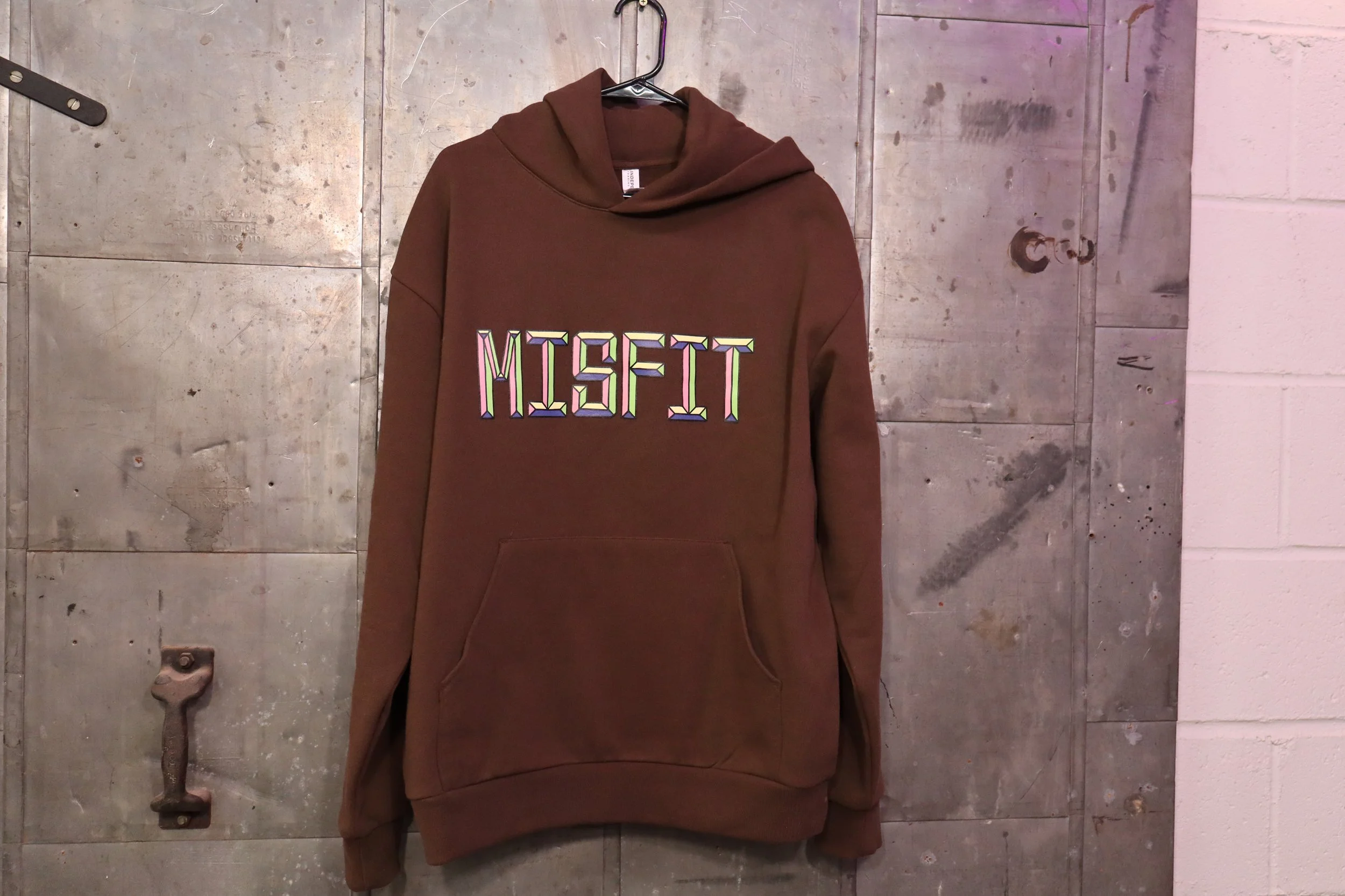 BROWN INDEPENDENT HOODIE