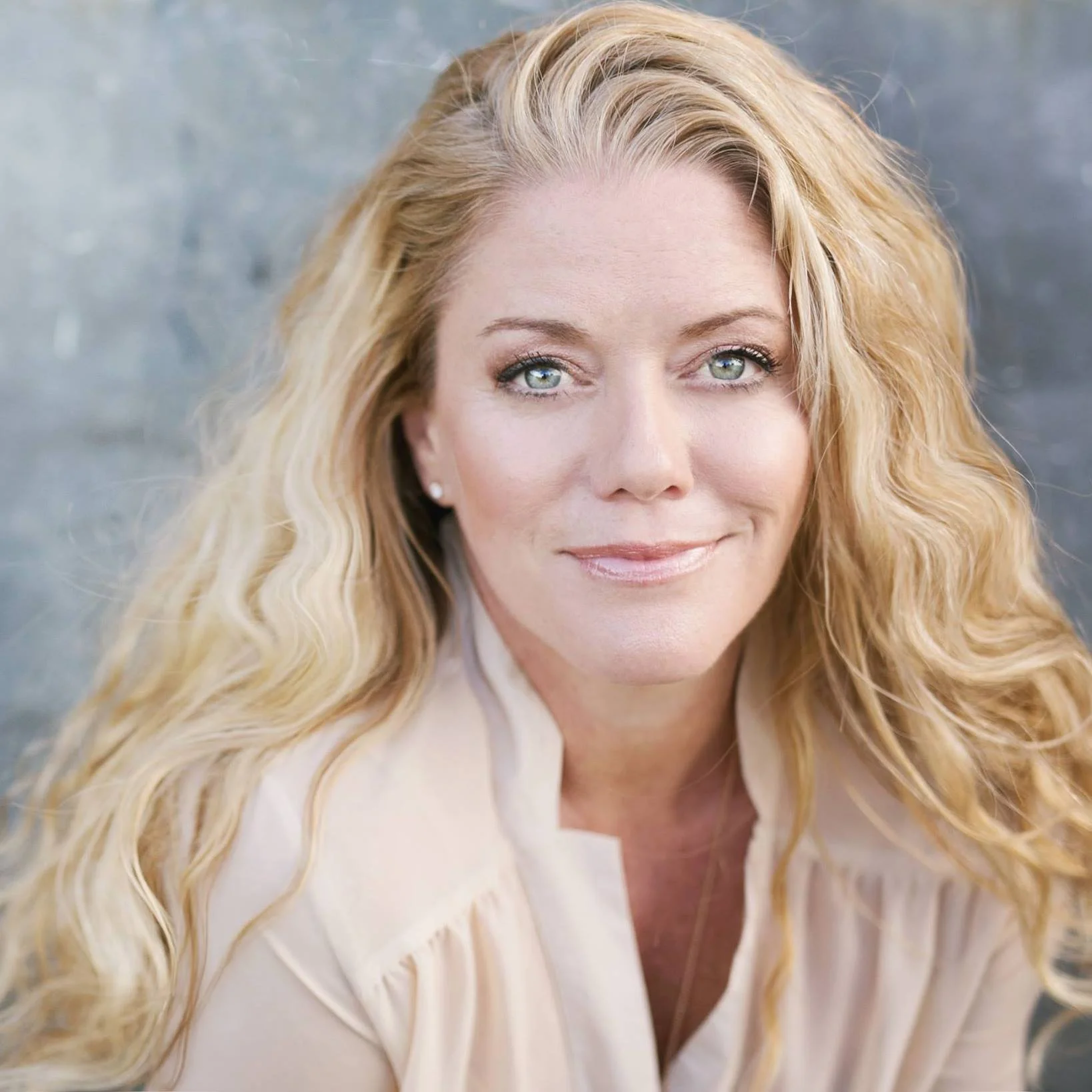 Hayley Headshot 1.jpg