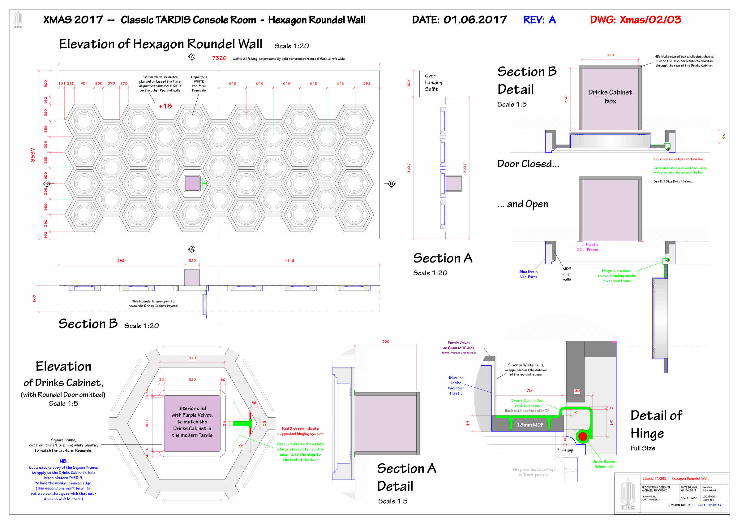 Xmas:02:03-RevA-ClassicTARDIS-HexagonRoundelWall.jpg