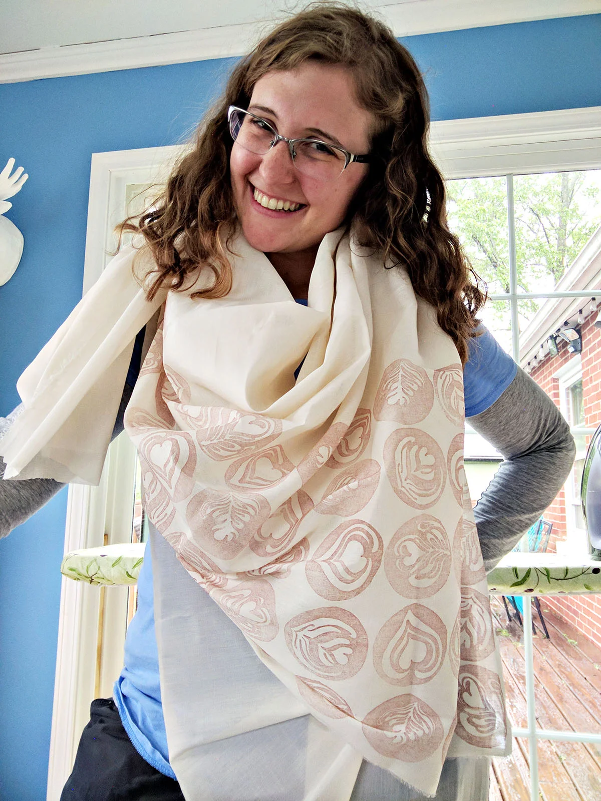 latte-art-scarf.jpg