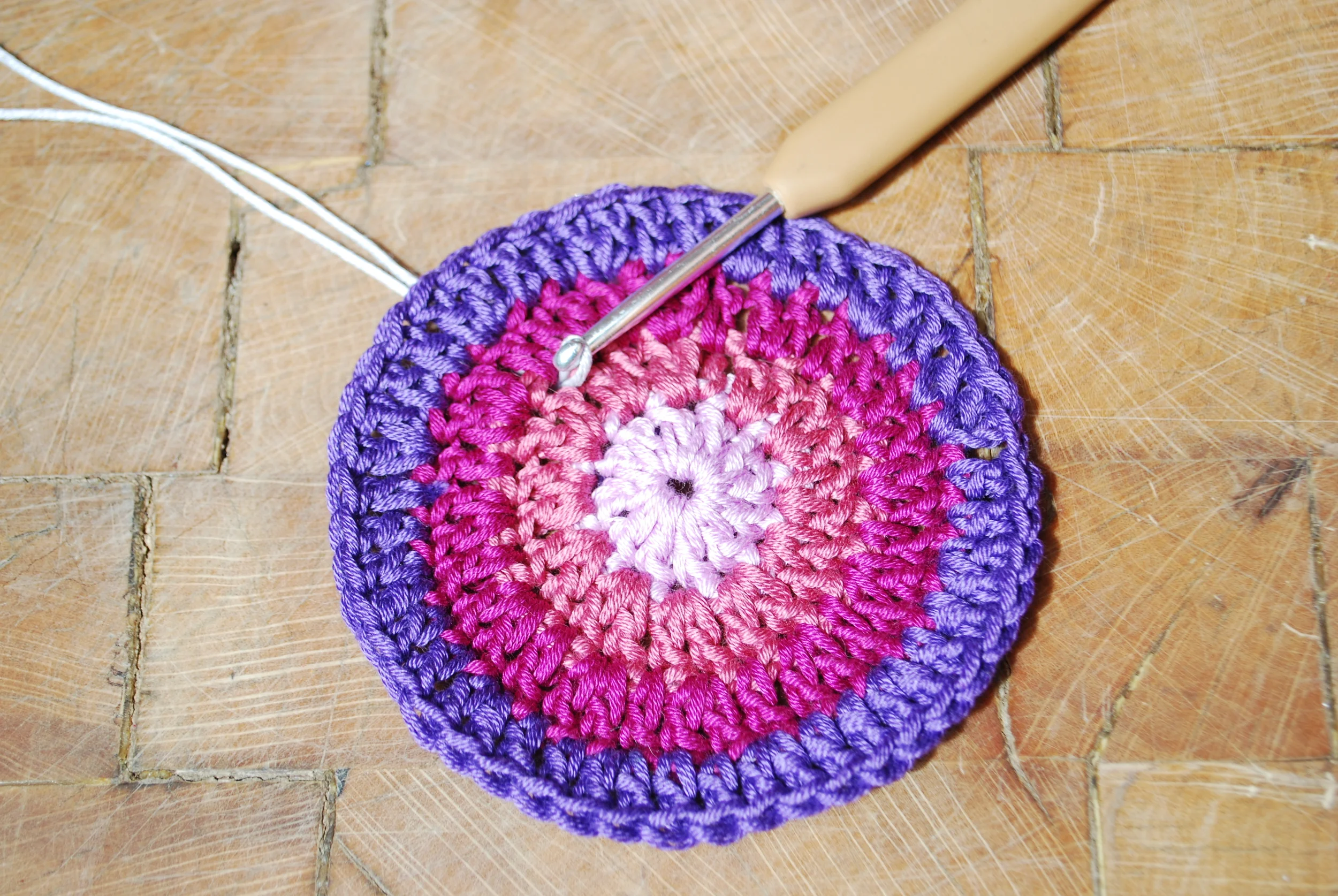 surface-crochet-emma-leith